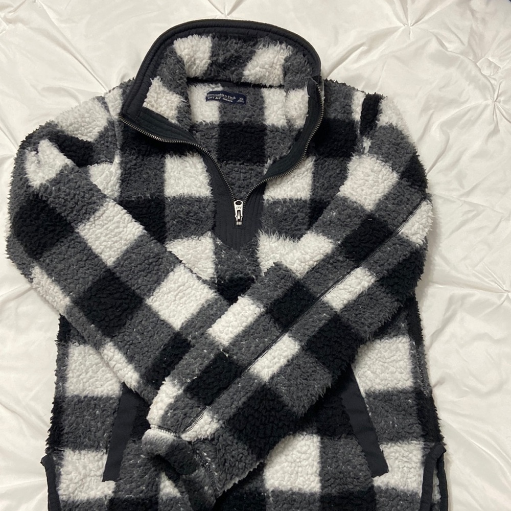 Abercrombie quarter zip black and white buffalo plaid sherpa